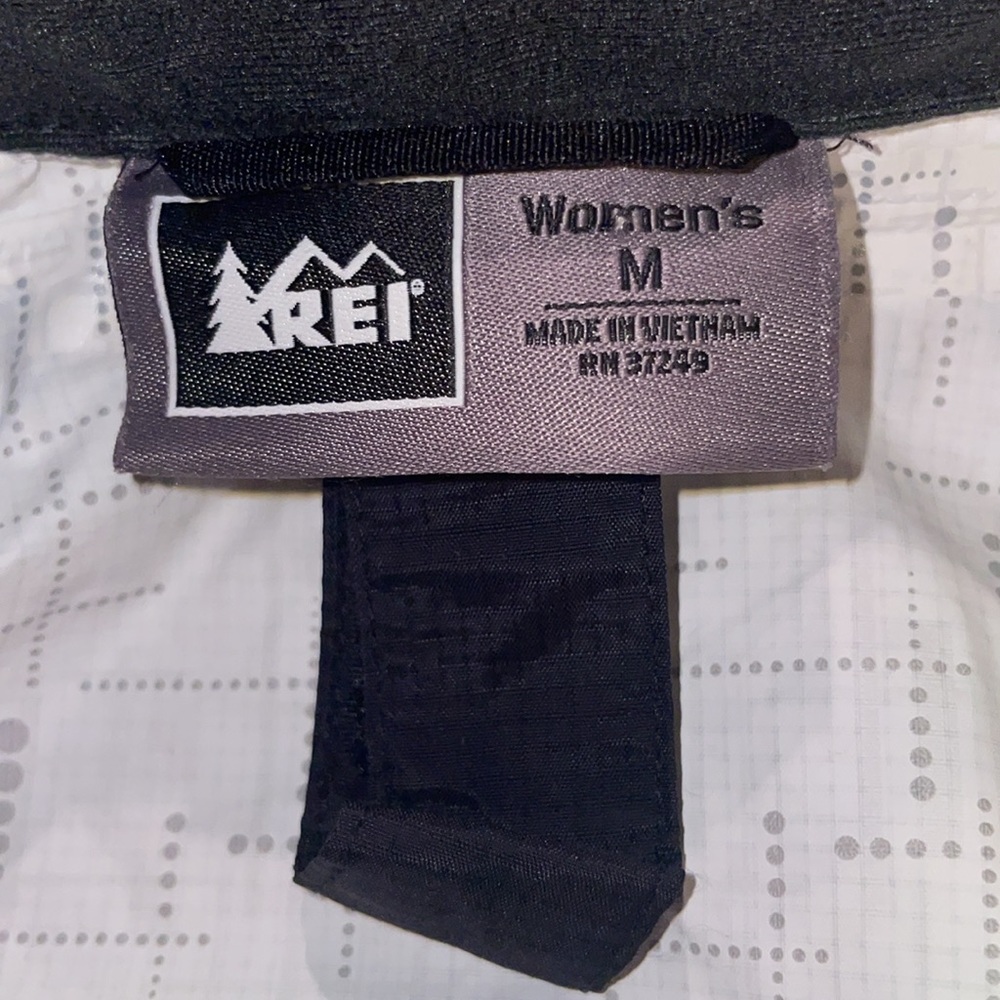 REI ☔️🌧️Rain Jacket with zippered hood - Picture 6 of 10